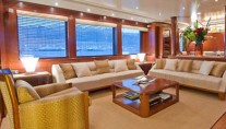GRAND CRU III - Saloon